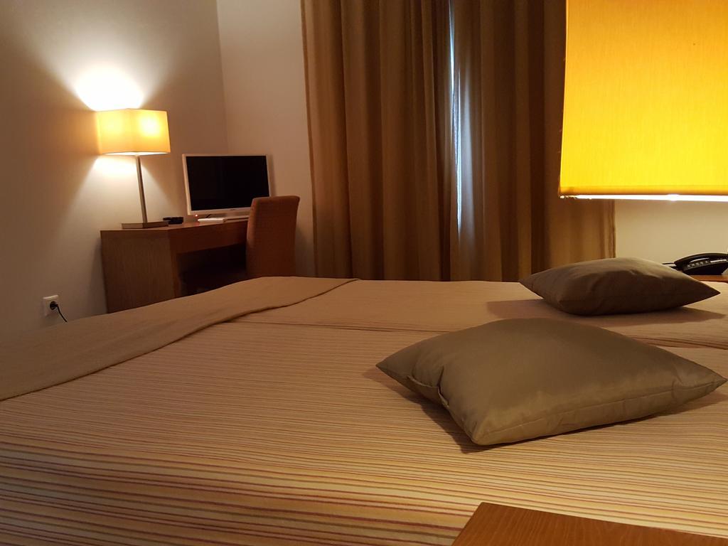Hotel Jose Alberto Viseu Phòng bức ảnh